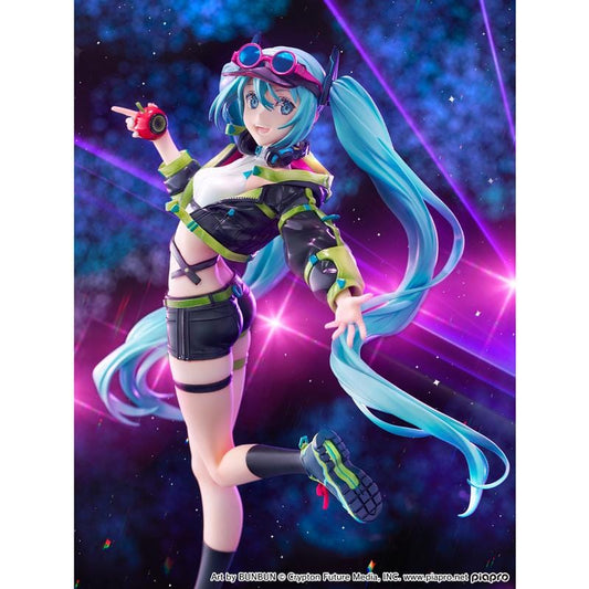 Vocaloid Hatsune Miku Digital Stars 2024 Ver. 1/7 Scale Figure in green and black streetwear with twin-tails and headphones