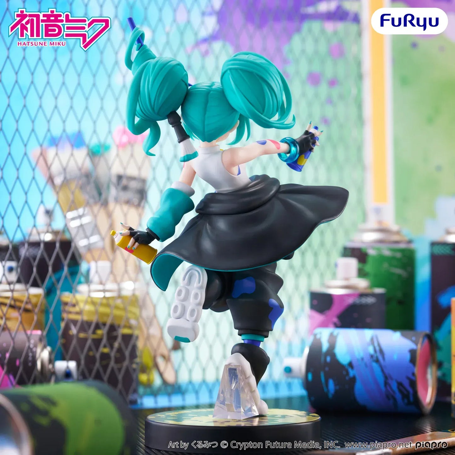 Hatsune Miku Muchute Paint Girl Another Color Ver figure holding spray cans with colorful paint accents