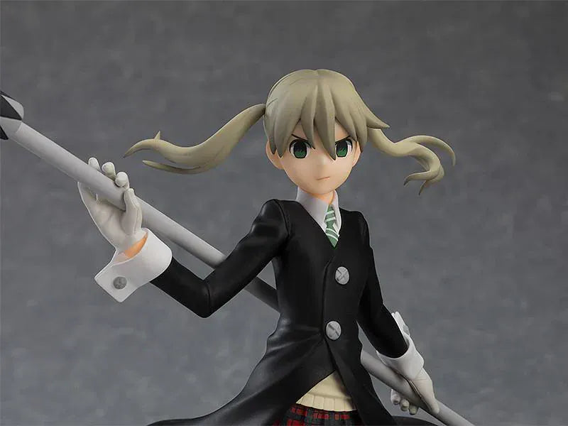 Soul Eater Pop Up Parade Maka Albarn re-run figure holding large red-and-black scythe with flowing black coat and plaid skirt