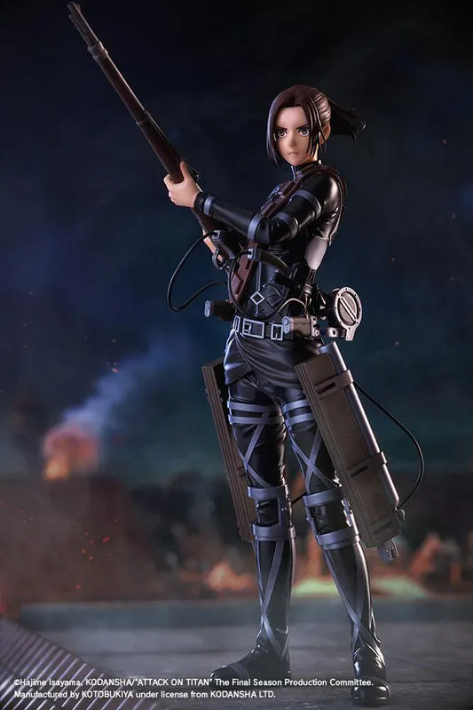 Sasha Blouse The Final Season Ver. Oshi Works figure holding a long rifle, wearing a black combat outfit with harness straps and equipment on a black base.