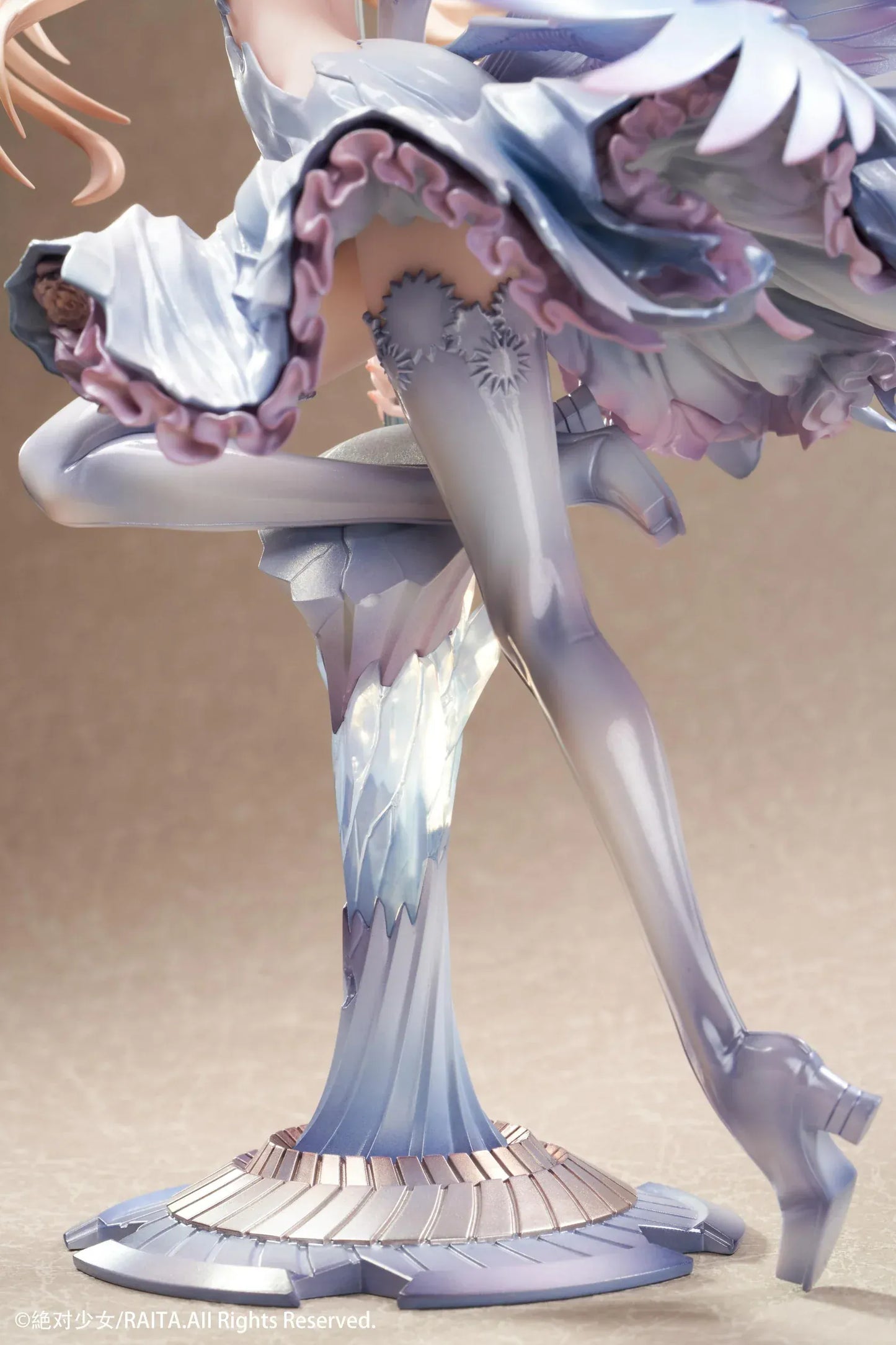 Zettai Junpaku Mahou Shoujo Kotone Sasaki 1/7 scale figure holding staff with flowing hair and magical effects