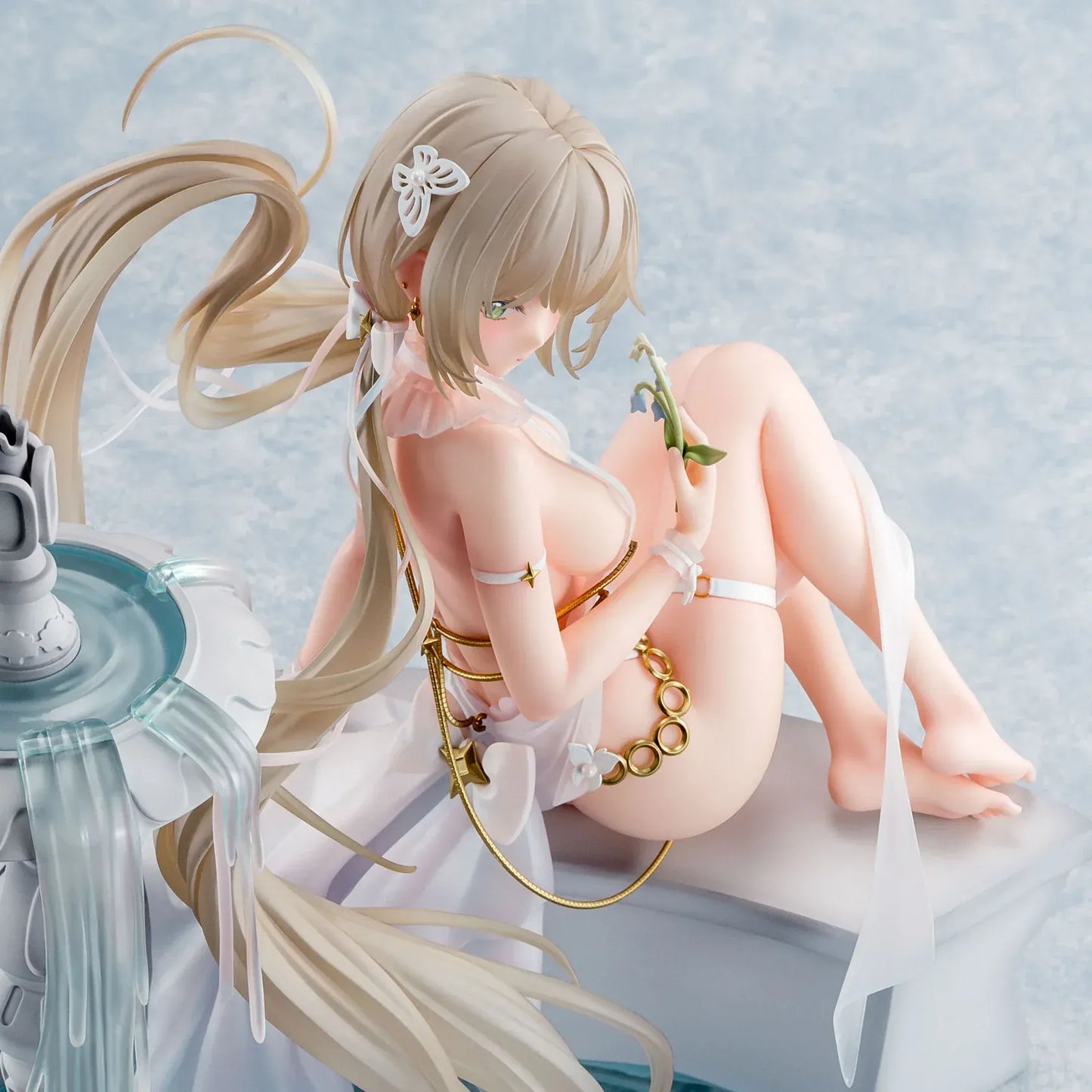 Houkiboshi Illustration Momoko 1/6 scale figure seated under crescent moon with flowing hair and gold accessories.