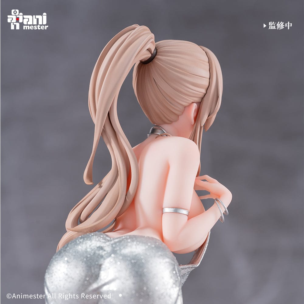 “Original Character Erin (Dress Ver.) 1/6 scale figure—blonde woman in shimmering silver gown with high slit, clutch and heels, posed on red-carpet base with stanchions.”