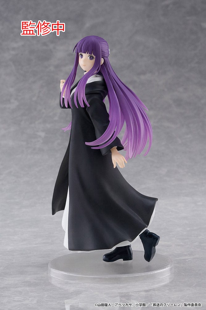 Frieren: Beyond Journey's End Coreful Figure of Fern, featuring long purple hair and black and white robes, on a transparent base.