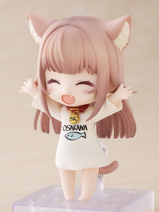 Nendoroid No.2831 Kinako from My Cat is a Kawaii Girl holding a fish plushie in a white "OSAKANA" shirt with cat ears and tail.