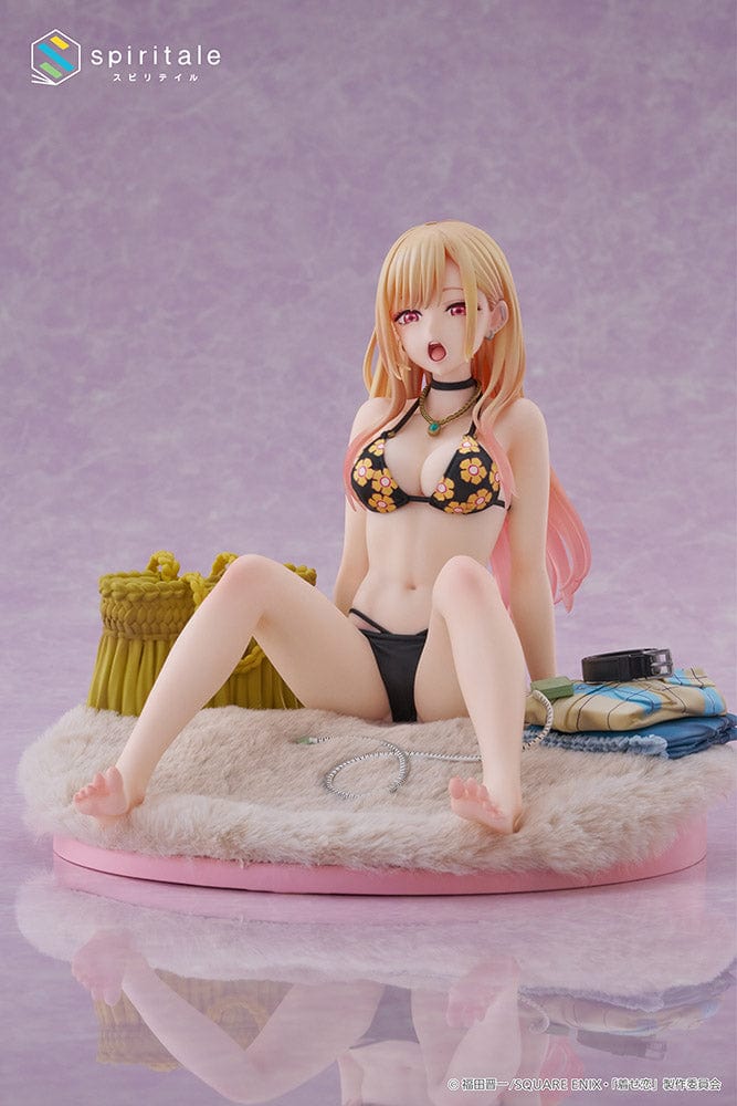 My Dress-Up Darling Spiritale Marin Kitagawa Swimwear Version 1/6 Scale Figure, featuring Marin in a floral bikini sitting casually on a beach mat, complete with summer accessories, capturing a relaxed and playful atmosphere.
