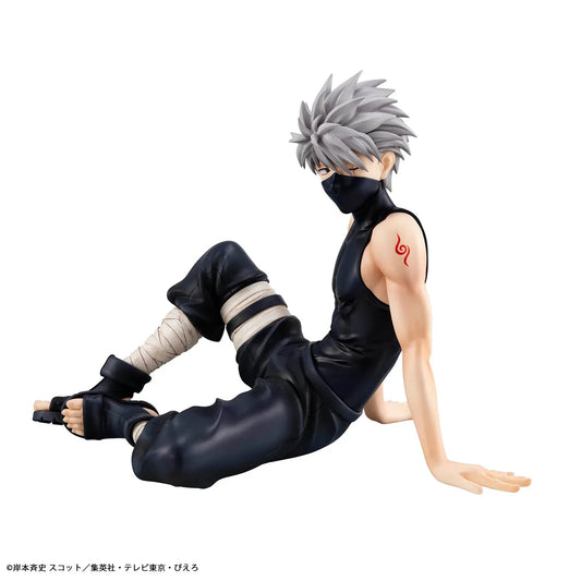 Kakashi Hatake Tenohira figure Naruto Shippuden GEM series seated pose reissue