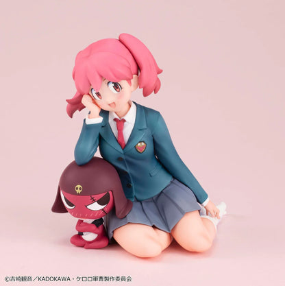 Melty Princess Palm Size Natsumi and Giroro figure, featuring smiling Natsumi in a teal school uniform beside red Giroro wearing a skull-emblem helmet.