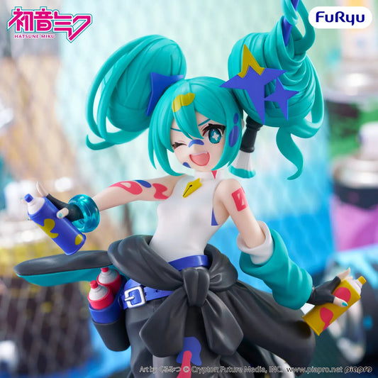 Hatsune Miku Muchute Paint Girl Another Color Ver figure holding spray cans with colorful paint accents