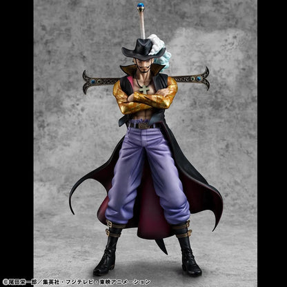 One Piece Portrait of Pirates SA-Limited Dracule Mihawk Ver. R Figure standing with arms crossed and sword on back