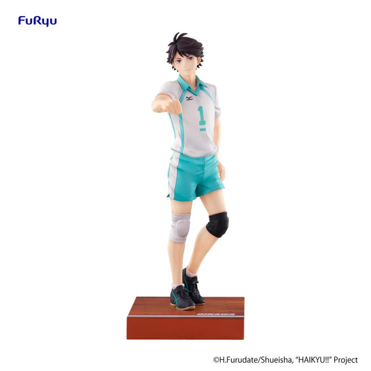 Haikyu!! Toru Oikawa figure in a white-and-turquoise number 1 uniform, extending a fist while standing on a rectangular court-inspired base.