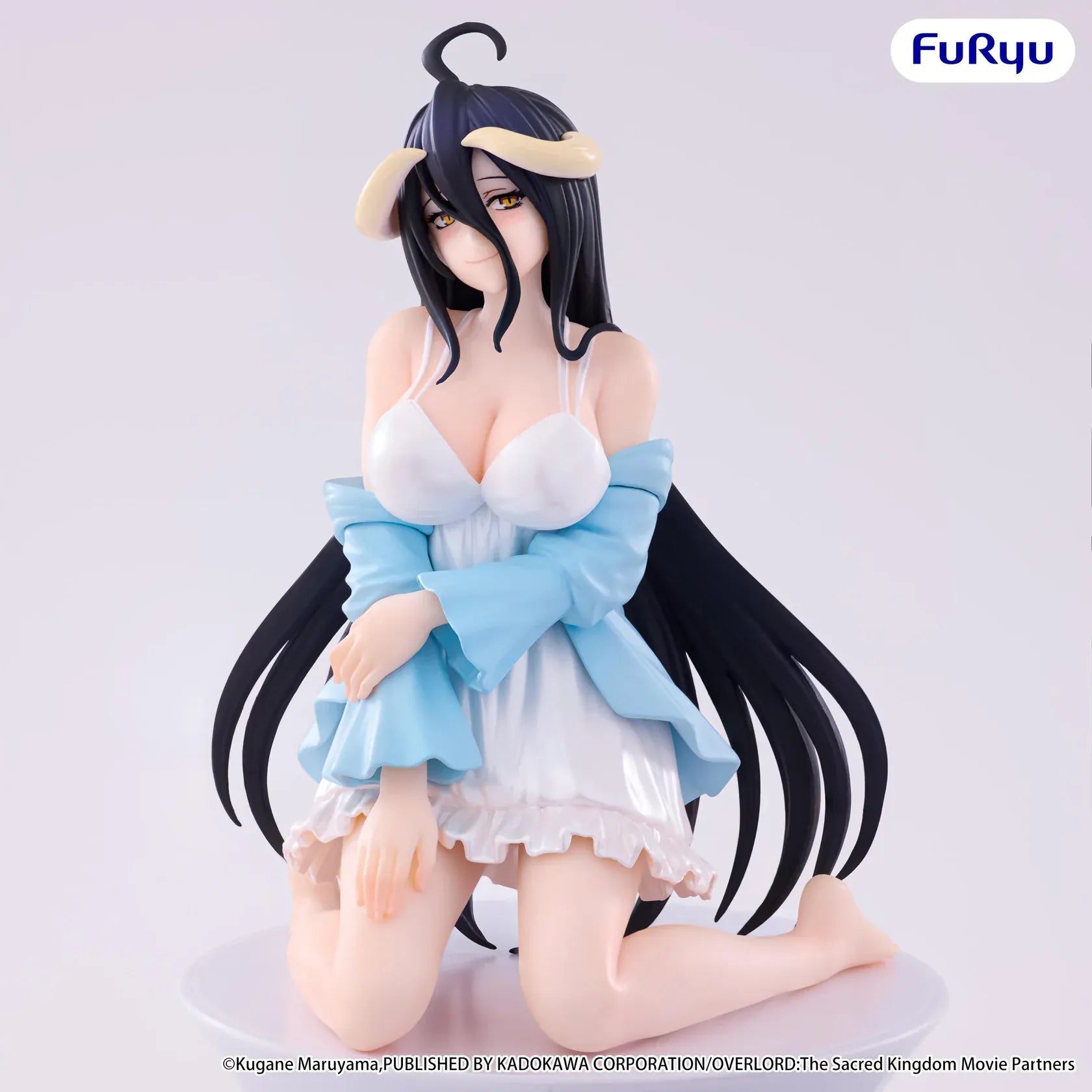 Overlord Albedo Loungewear Pearl White Ver Noodle Stopper Figure wearing white loungewear and a light blue robe