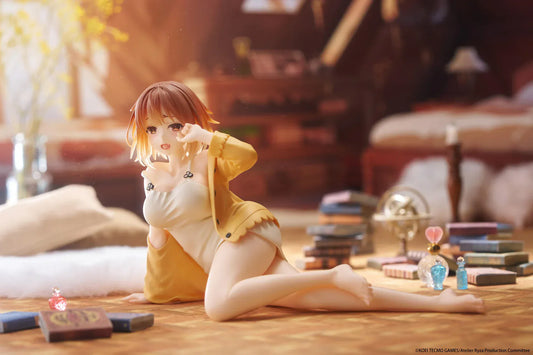 Atelier Ryza Desktop Cute Figure Ryza Nightwear Ver rerun featuring Ryza in a white nightwear outfit and yellow cardigan seated on a pink display background