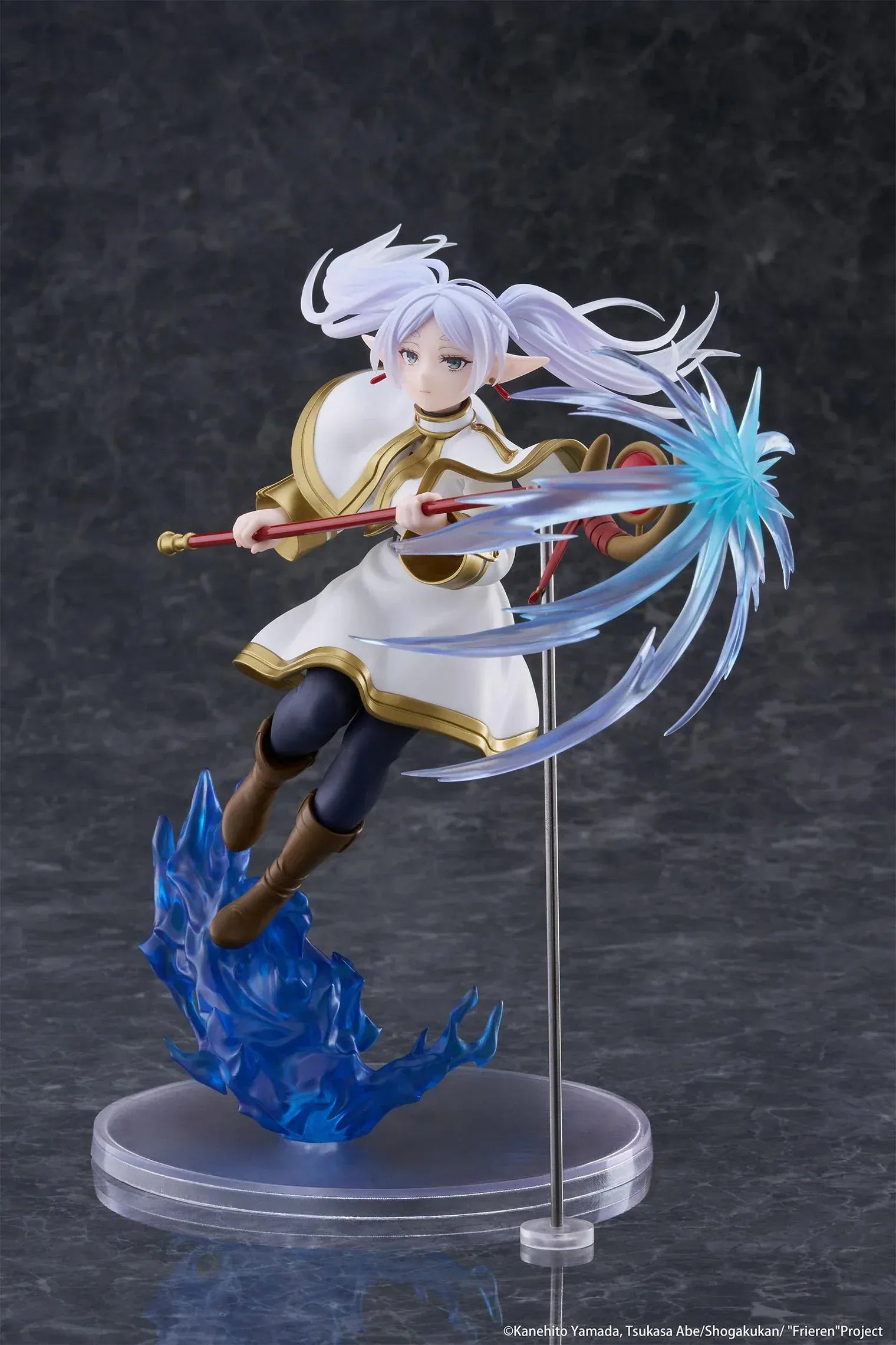 Frieren Beyond Journey's End AMP+ Frieren Figure reissue with dynamic blue magic effect and action pose