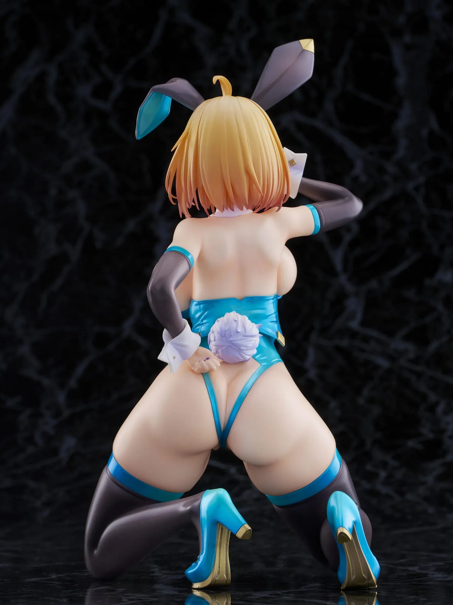 Illustration Sakura Sophia F. Shirring Blue Bunny Ver. 1/6 Scale Figure featuring Sakura Sophia in a blue bunny outfit with blonde hair, bunny ears, card details, and casino-inspired display background.