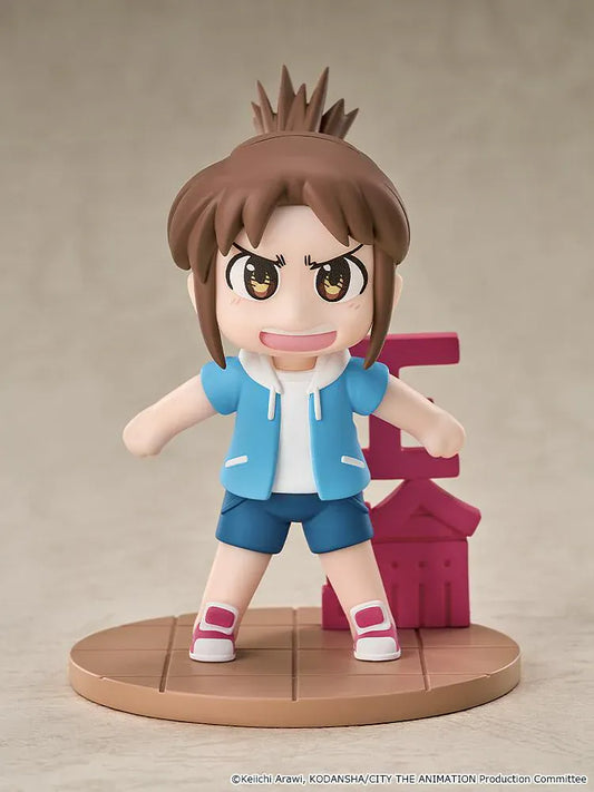CITY THE ANIMATION Mini Memory Midori Nagumo Figure with brown hair, blue outfit, sneakers, energetic pose, and display base