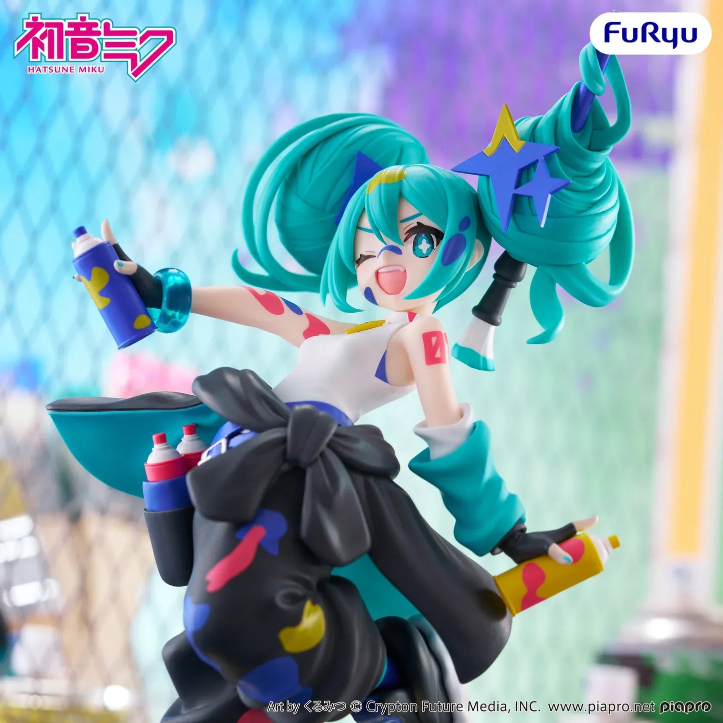 Hatsune Miku Muchute Paint Girl Another Color Ver figure holding spray cans with colorful paint accents