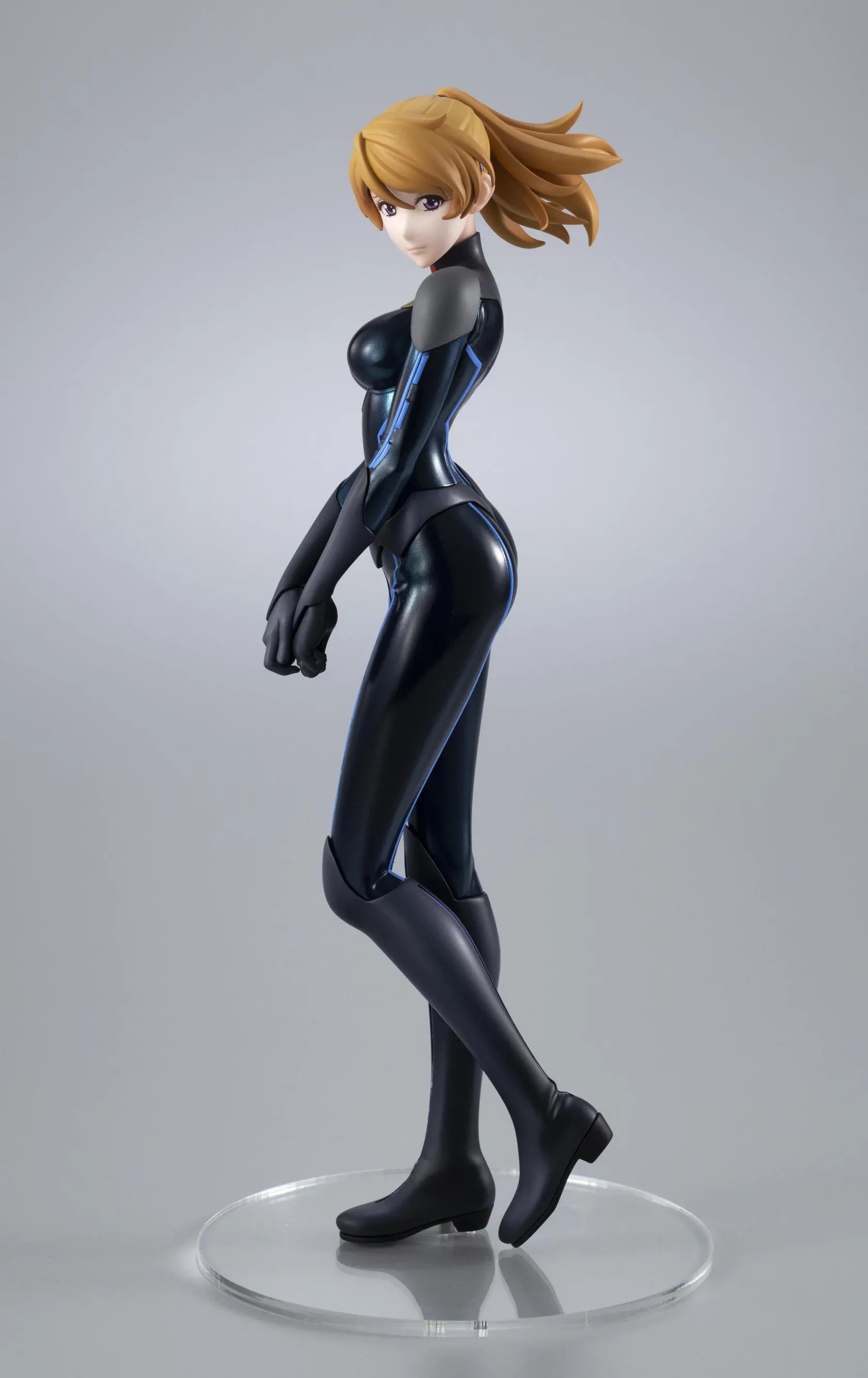 Star Blazers REBEL 3199 Yamato Girls Collection Yuki Mori Dezariam Suit Ver. Figure in black sci-fi suit with blue accents and clear display base