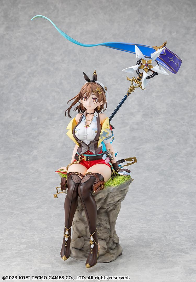 Atelier Ryza 3 Alchemist of the End and the Secret Key Ryza Reisalin Stout 1/7 Scale Figure featuring Ryza seated on a rock base with her alchemy staff and detailed adventurer outfit.