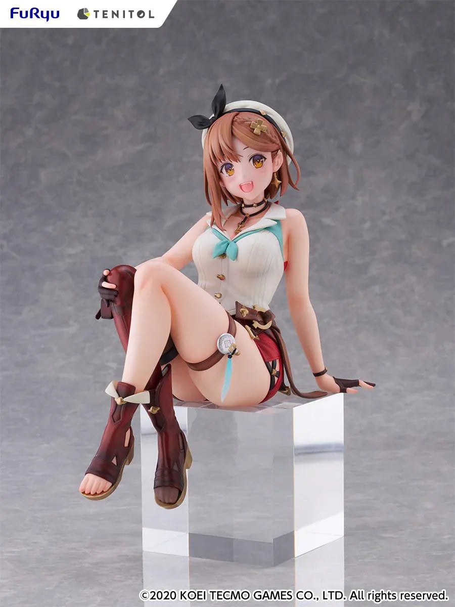 Atelier Ryza 2 Lost Legends and the Secret Fairy Tenitol Reisalin Stout BIG Noodle Stopper Figure seated in signature Ryza outfit with brown boots