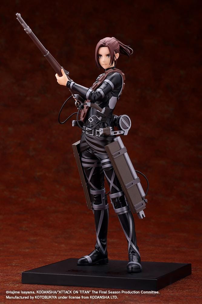 Sasha Blouse The Final Season Ver. Oshi Works figure holding a long rifle, wearing a black combat outfit with harness straps and equipment on a black base.