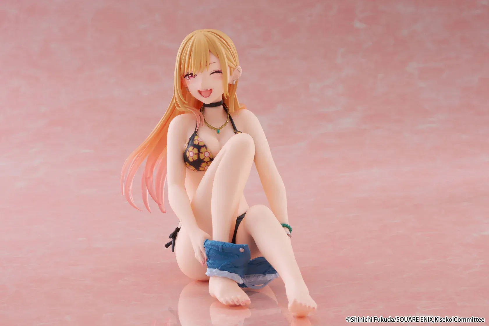 My Dress-Up Darling Desktop Cute Marin Kitagawa Measured Swimsuit Ver. Figure Reissue seated with blonde pink gradient hair
