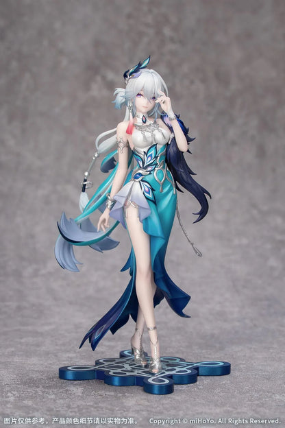 Yao Guang 1/8 scale figure wearing an elegant white-and-teal outfit with silver ornaments and feather-inspired decorations.