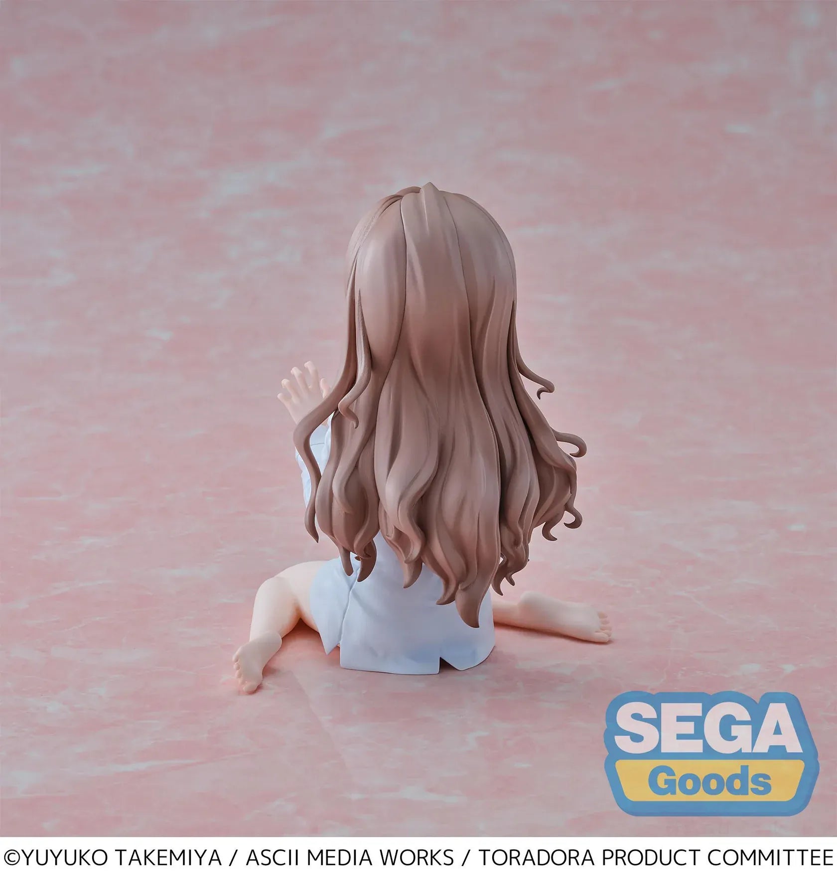 Toradora Taiga Aisaka Yumemirize figure in oversized shirt with playful pose and long hair