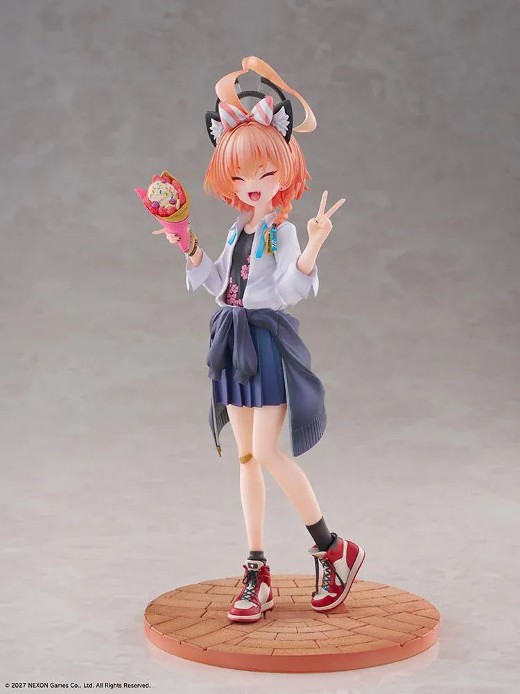 Blue Archive Neru School Memorial Lobby Ver 1/7 Scale Figure holding a colorful crepe and making a peace sign