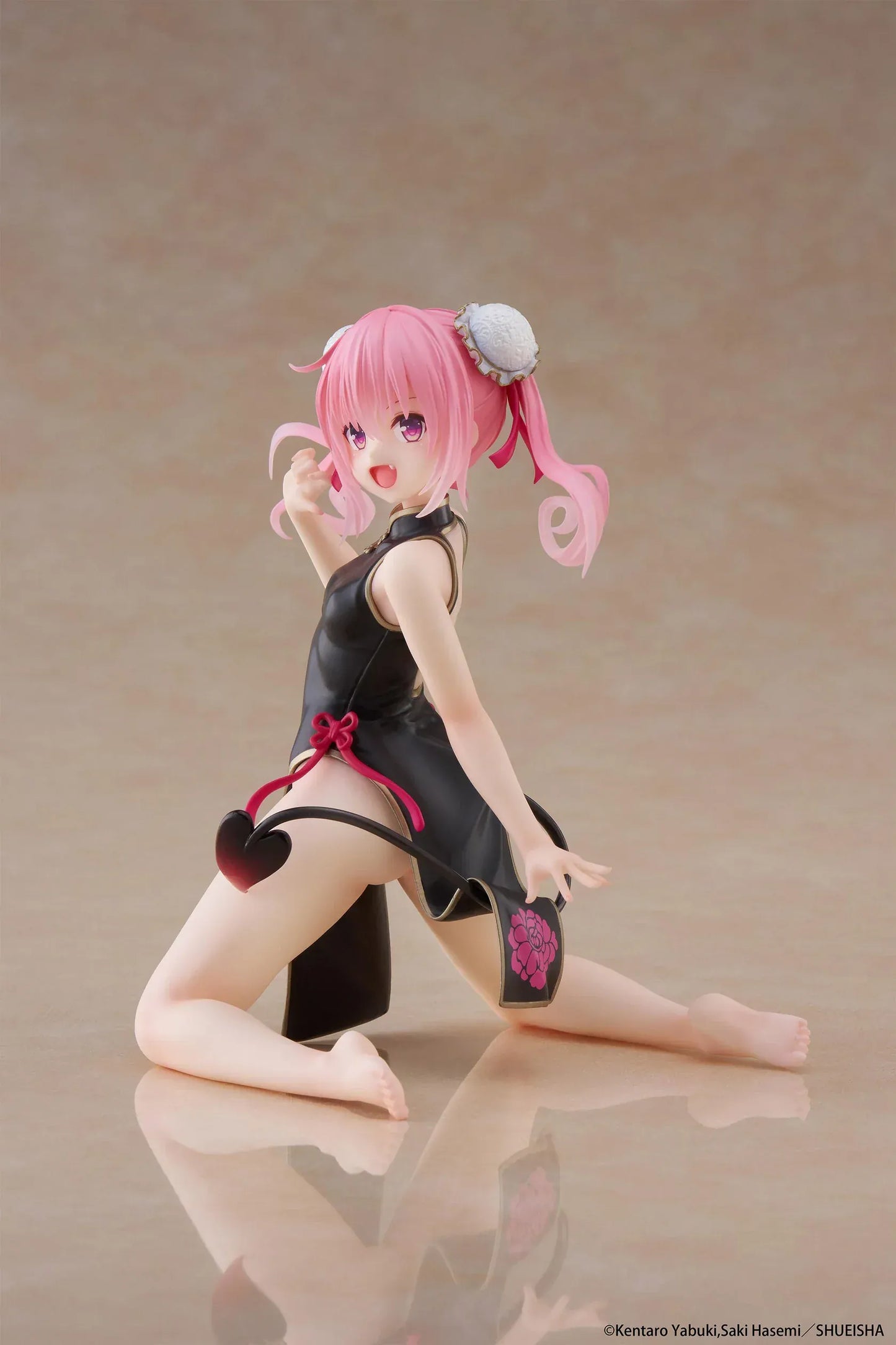 To Love-Ru Darkness Desktop Cute Nana (Chinese Dress Ver.) Figure featuring Nana Astar Deviluke in a black and red cheongsam with twin tails and heart-shaped tail design.