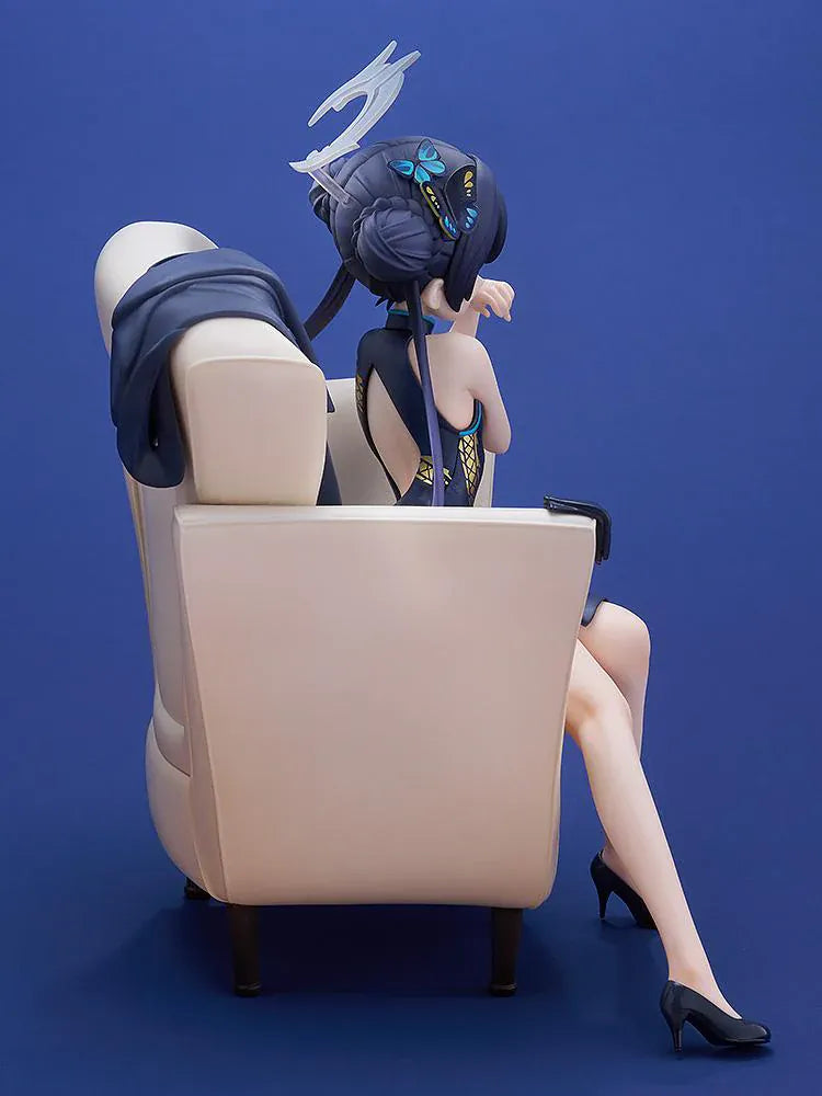 Blue Archive G.S. Collection Kisaki Memorial Lobby Ver. 1/7 Scale Figure seated in an armchair with dark outfit, halo, and blue accents