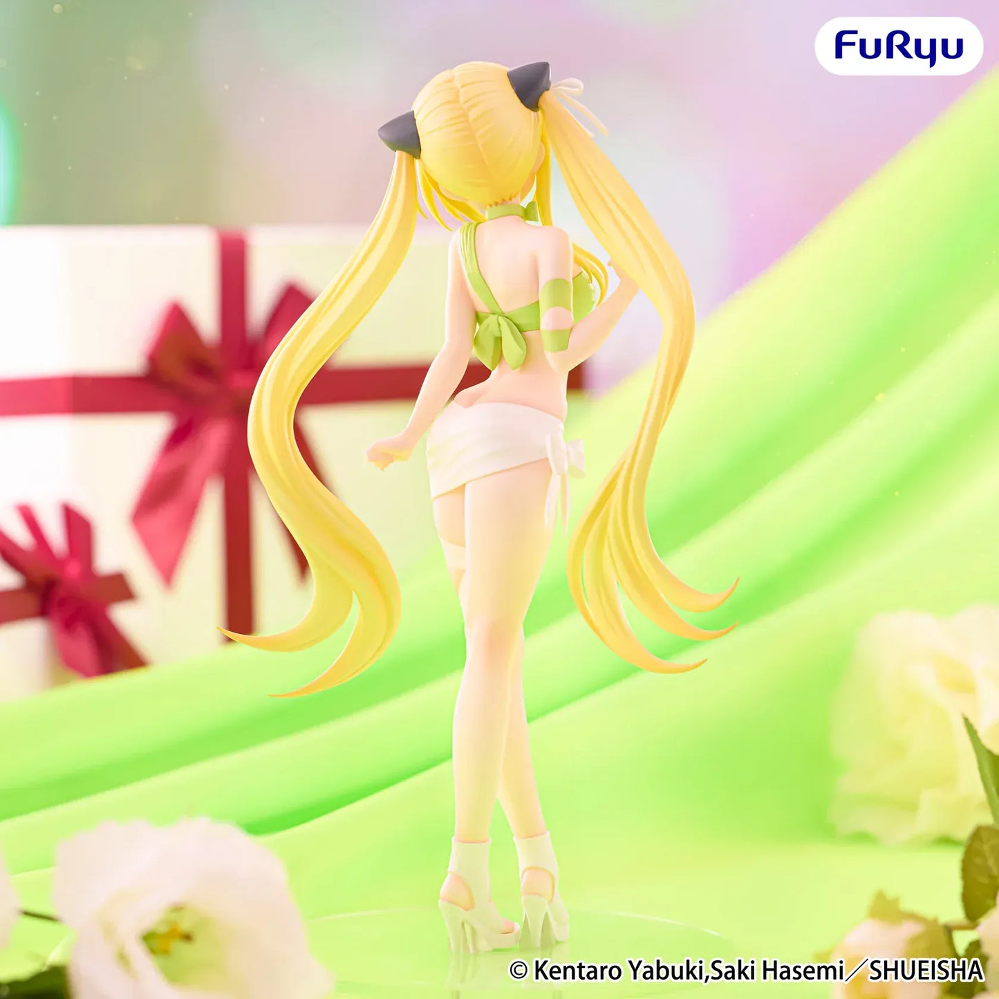 To Love-Ru Darkness Golden Darkness BiCute Ribbons figure with long blonde twin tails and green outfit standing pose
