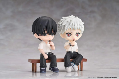 The Summer Hikaru Died Yoshiki & Hikaru Chibi Figure featuring black-haired Yoshiki and white-haired Hikaru sitting together on a wooden bench while enjoying frozen treats in front of a Japanese ice cream shop with a red and white striped awning and transparent display base.