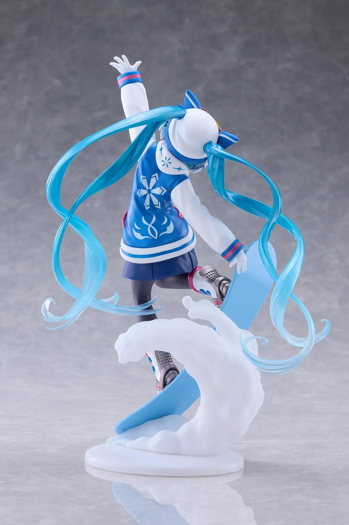 Snow Miku AMP+ All Stars 2016 Ver. figure posing on a blue patterned snowboard with goggles, flowing turquoise twin tails, and a snow effect base.