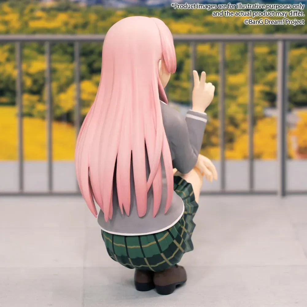 BanG Dream It's MyGO Anon Chihaya Uniform Ver Premium Figure in crouching pose with peace sign