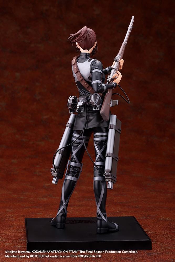 Sasha Blouse The Final Season Ver. Oshi Works figure holding a long rifle, wearing a black combat outfit with harness straps and equipment on a black base.