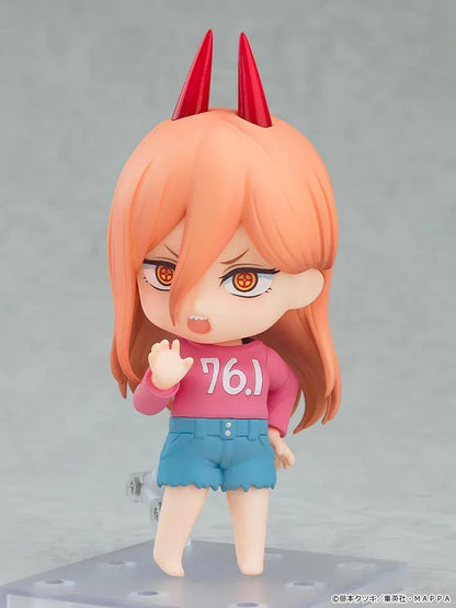 Chainsaw Man Nendoroid Power Casual Outfit Ver. Basic figure wearing a pink 76.1 sweatshirt and blue shorts.