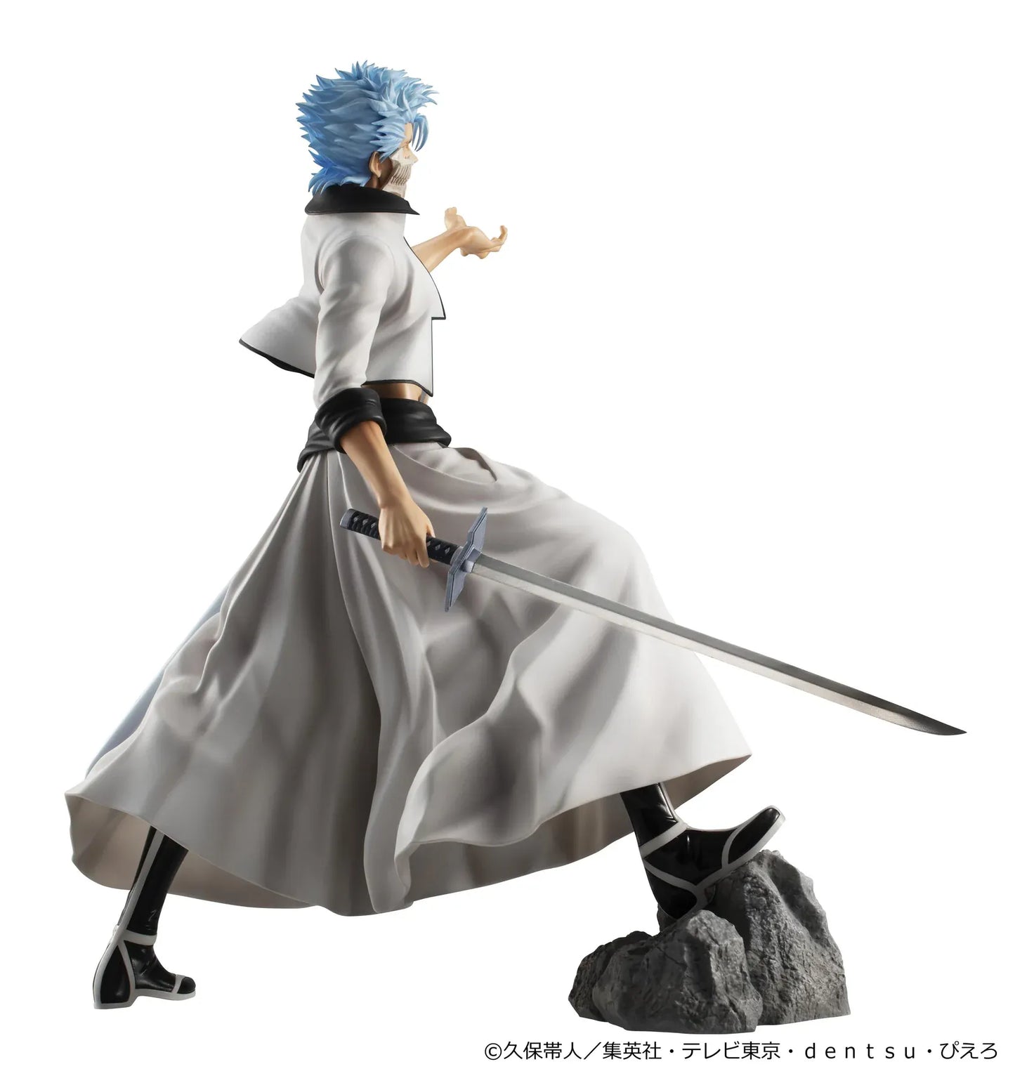 Bleach G.E.M. Series Grimmjow Jaegerjaquez Rerelease figure with blue hair, white Arrancar outfit, sword, and rocky display base