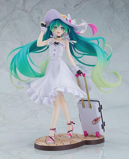Racing Miku 2021 Private Ver. figure in a white dress and wide-brimmed hat, with turquoise twin-tails and a rolling suitcase on a stone-style base.