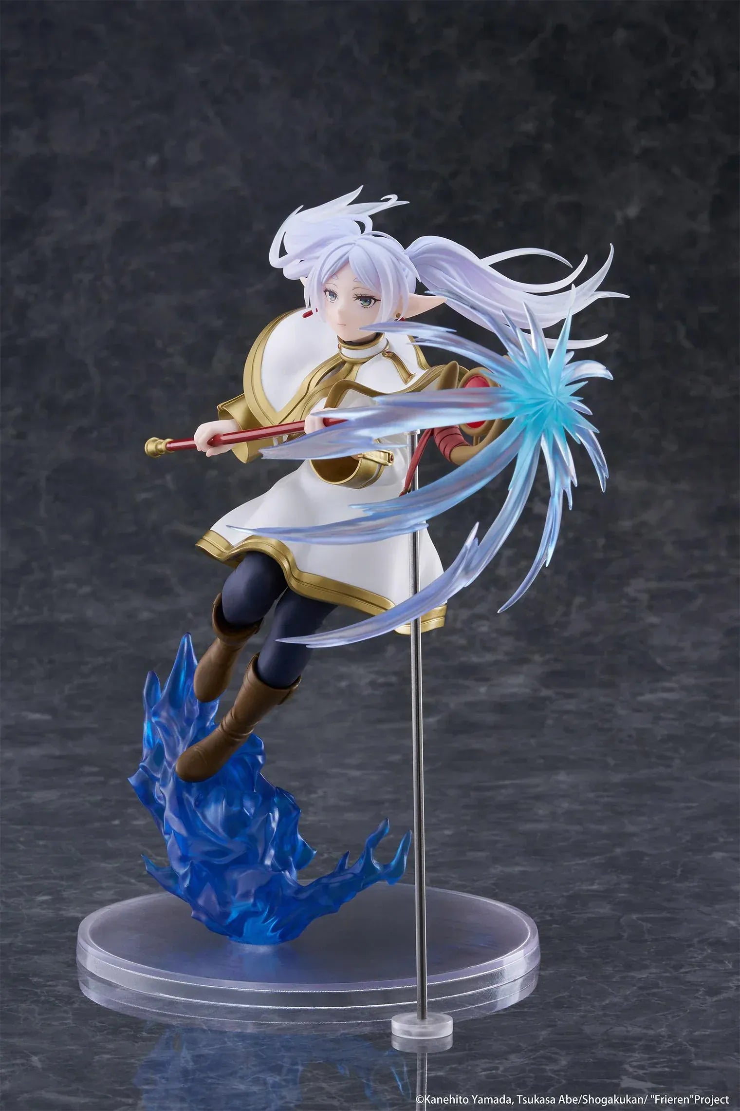 Frieren Beyond Journey's End AMP+ Frieren Figure reissue with dynamic blue magic effect and action pose