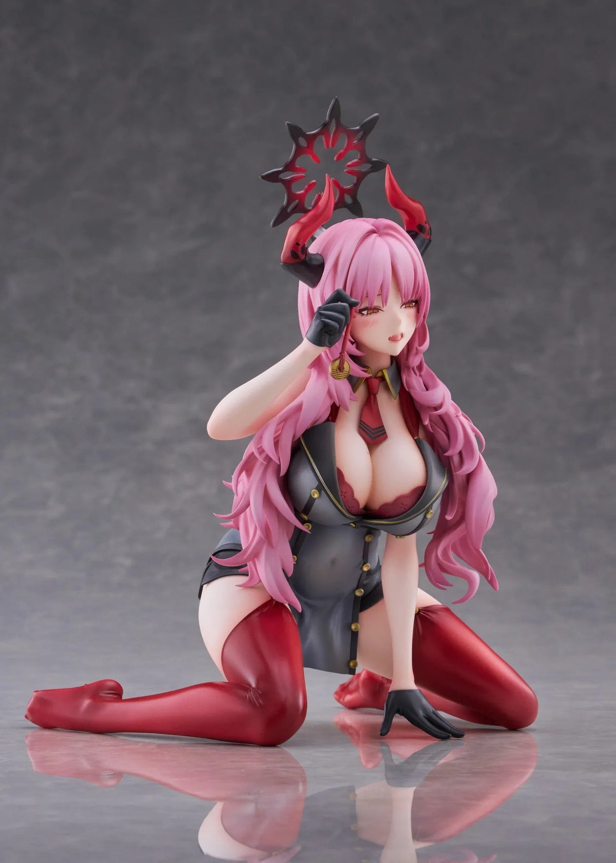 Blue Archive Satsuki Memorial Lobby 1/7 scale figure kneeling in a black-and-red outfit with flowing pink hair, horns, and a dark halo.