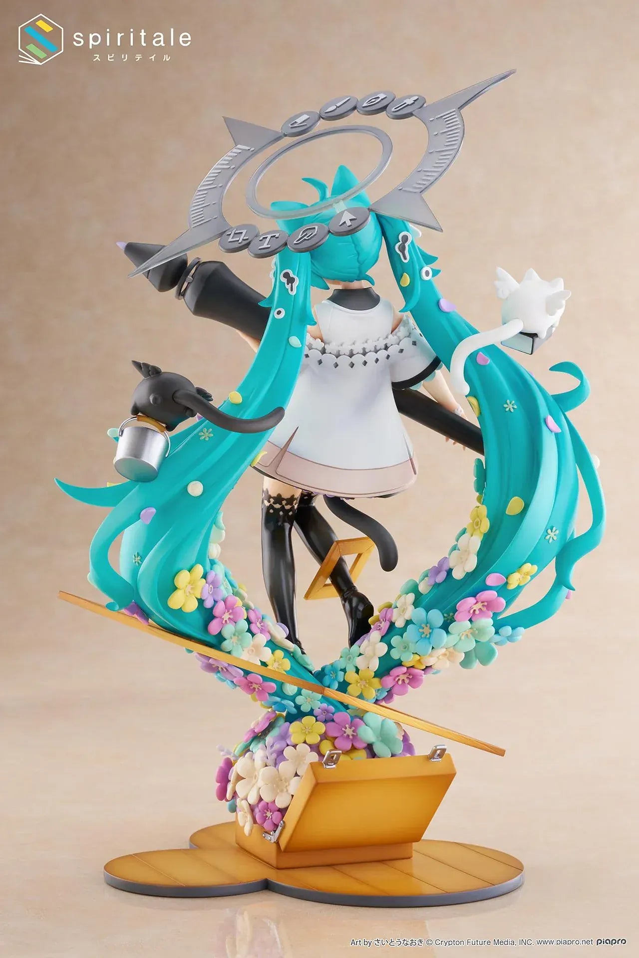 Hatsune Miku x Naoki Saito My Figure Making The Painter Ver 1/7 scale figure holding large paintbrush with floral base