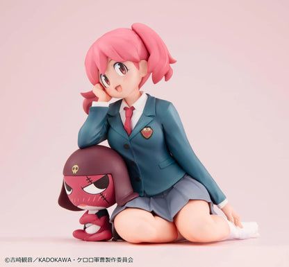 Melty Princess Palm Size Natsumi and Giroro figure, featuring smiling Natsumi in a teal school uniform beside red Giroro wearing a skull-emblem helmet.
