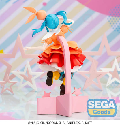 Monogatari XStellar Yotsugi Ononoki Figure with blue-green hair, orange and red outfit, and pink star display base