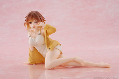 Atelier Ryza Desktop Cute Figure Ryza Nightwear Ver rerun featuring Ryza in a white nightwear outfit and yellow cardigan seated on a pink display background