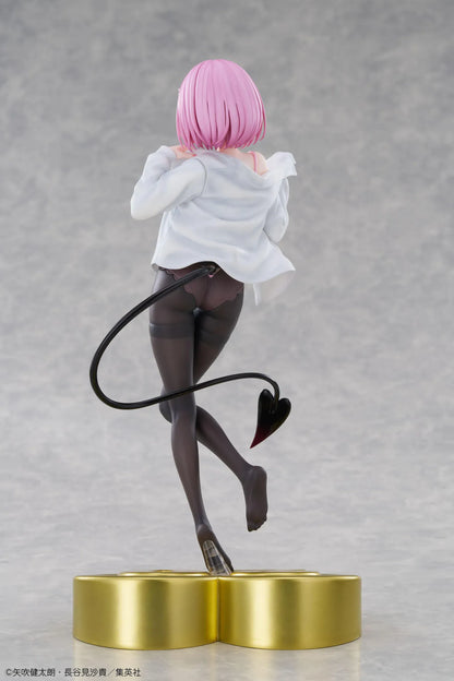 To Love-Ru Darkness Momo Belia Deviluke anniversary figure with pink hair, a white shirt, and a curved black tail on a gold heart-shaped “20” base.