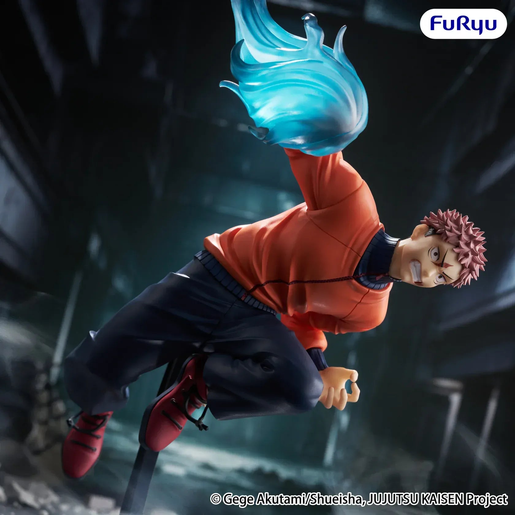 Jujutsu Kaisen Yuji Itadori Trio-Try-iT figure in dynamic attack pose with blue cursed energy effect