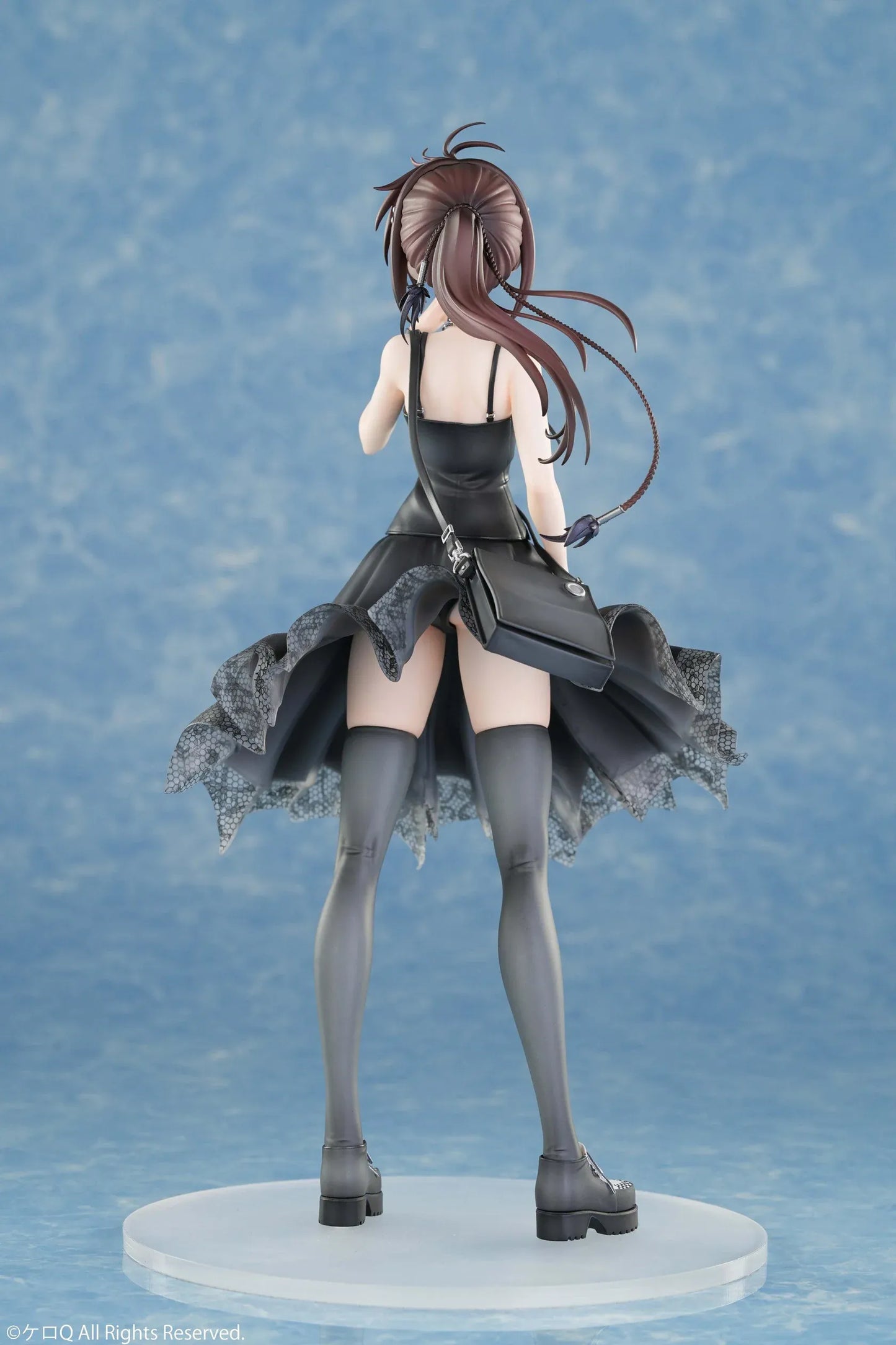 Minakami Yuki Wonderful Everyday Diskontinuierliches Dasein Deluxe Version 1/7 scale figure in a black gothic dress