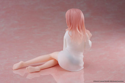 My Dress Up Darling Sajuna Inui Desktop Cute figure seated in T shirt outfit