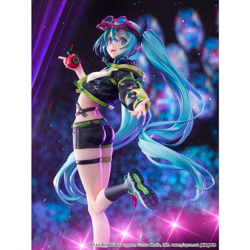 Vocaloid Hatsune Miku Digital Stars 2024 Ver. 1/7 Scale Figure in green and black streetwear with twin-tails and headphones